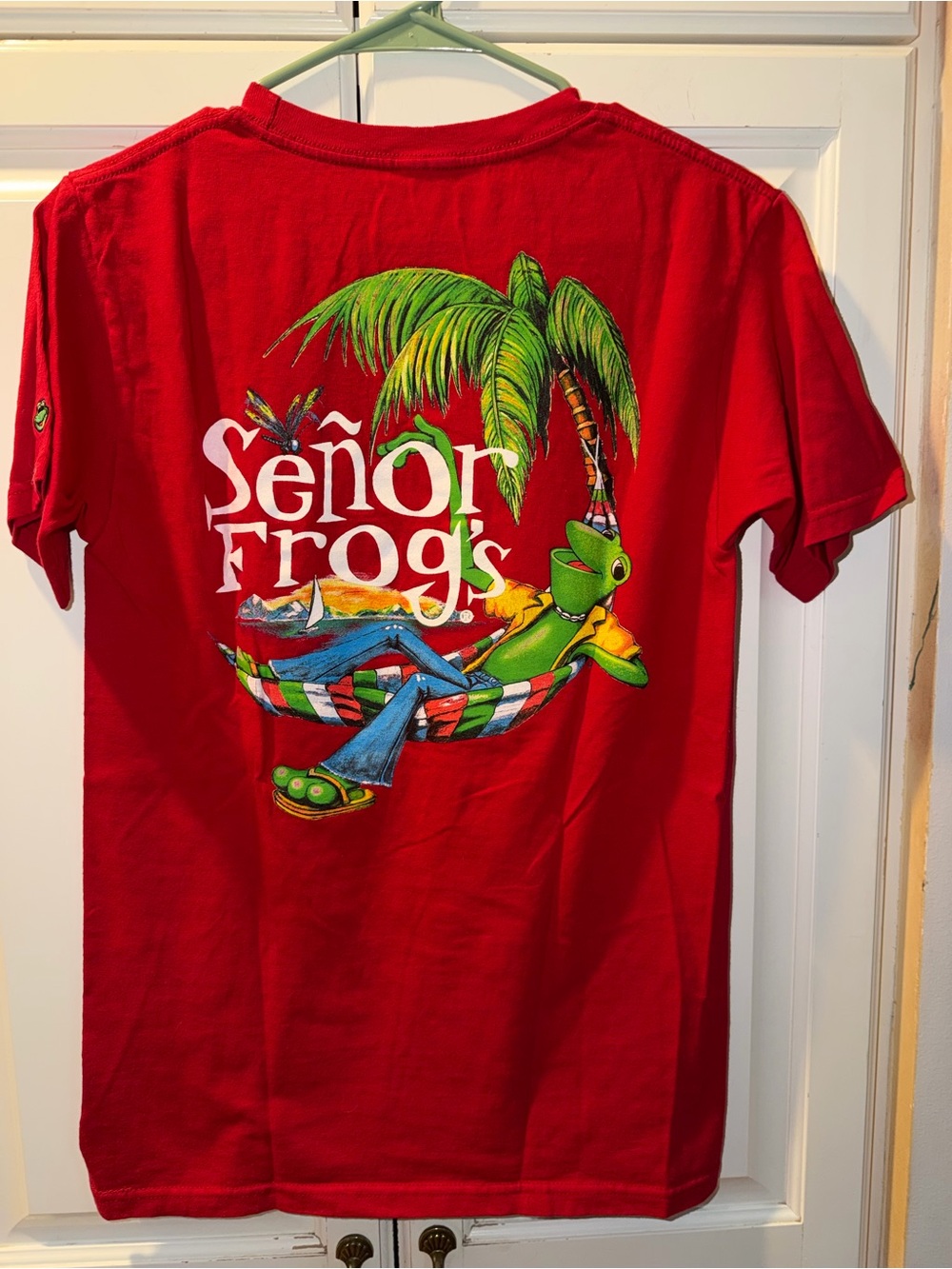Señor Frogs Red Short Sleeve Logo Tee for Women and Men - Picture 2 of 4